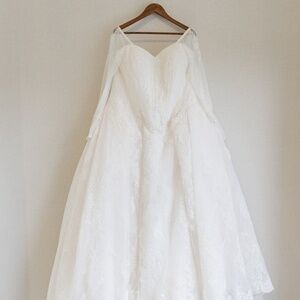 Oleg Cassini Plus Size 20 Wedding Ballgown